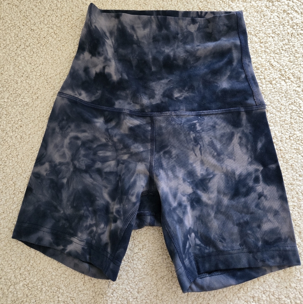 NWOT Lululemon align shorts 6"
